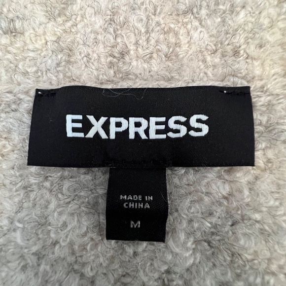 Women's Express Wool Blend Scoop Neck Oatmeal, Batwing Sleeve, Size Medium - Picture 6 of 10